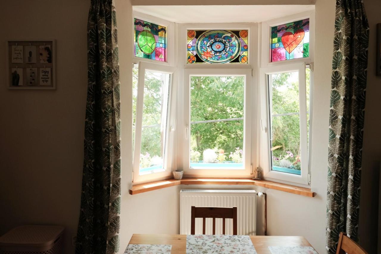 Vila v mozaikovém španělském stylu v Děčíně Extérieur photo